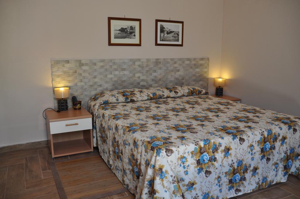 Barbara B&B Fontane Bianche Rum bild